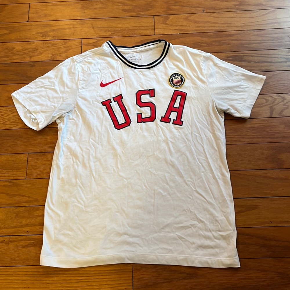Nike Top Womens Medium White Red Tee USA Patriotic Short Sleeves